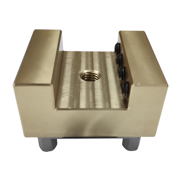 Suporte de latão U30-3-600