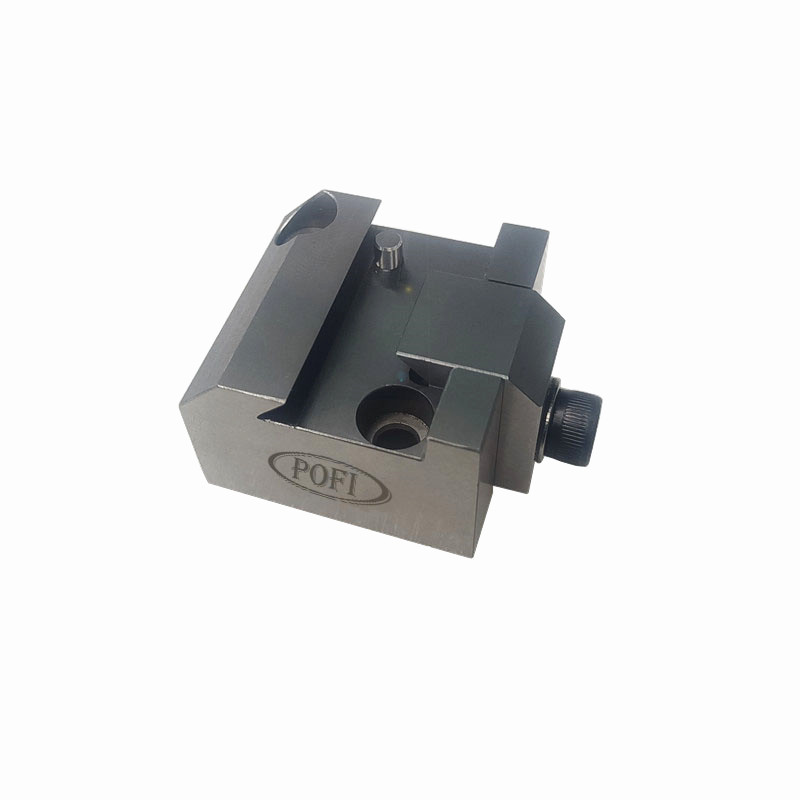 2Suporte com fenda em cauda de andorinha U16